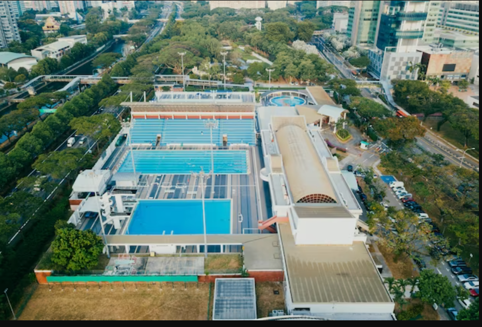 Building Your Dream Oasis: Swimming Pool Builders